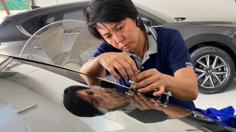 ซ่อมกระจกร้าว
