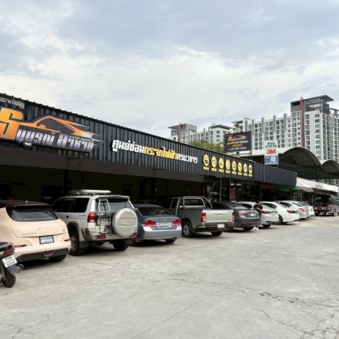 ธนบูรณ์ลาซาล